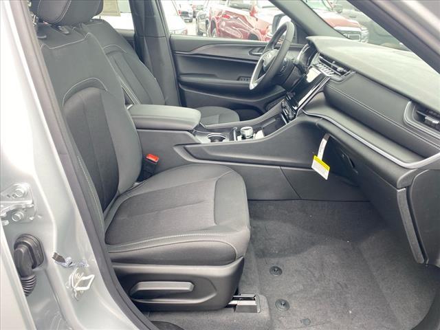 new 2025 Jeep Grand Cherokee car, priced at $41,772
