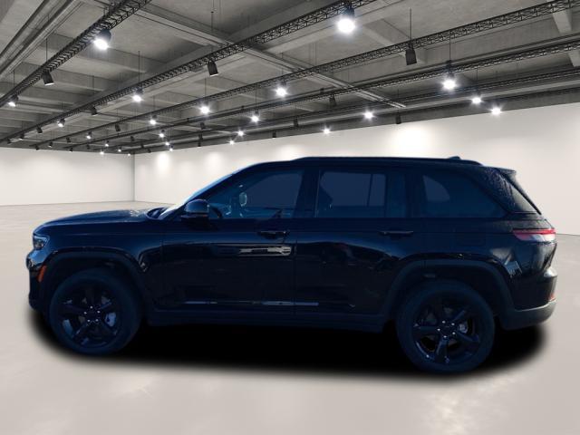 used 2024 Jeep Grand Cherokee car, priced at $35,183