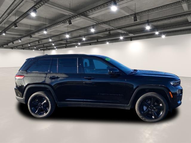 used 2024 Jeep Grand Cherokee car, priced at $35,183