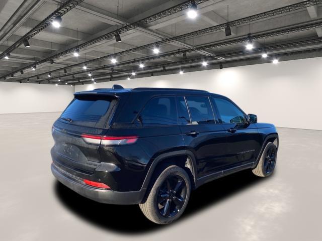 used 2024 Jeep Grand Cherokee car, priced at $35,183