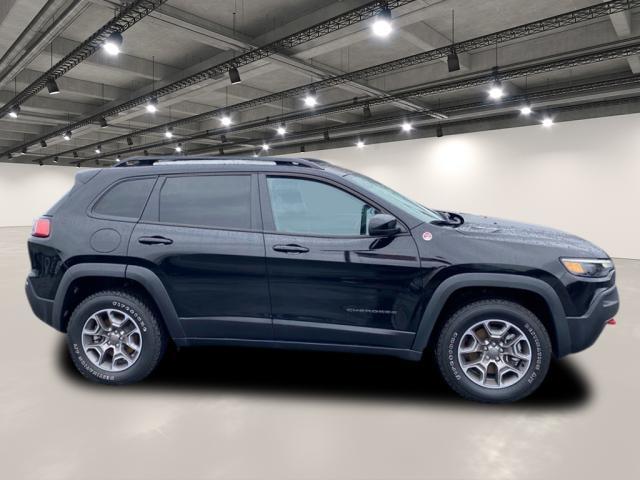 used 2022 Jeep Cherokee car, priced at $30,991