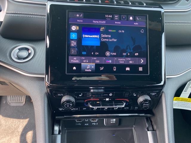 new 2025 Jeep Grand Cherokee car, priced at $41,772
