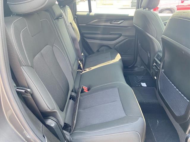new 2025 Jeep Grand Cherokee car, priced at $41,772