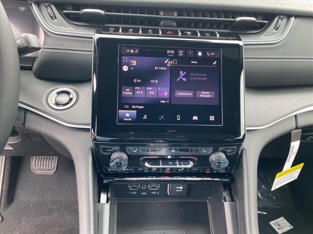 new 2025 Jeep Grand Cherokee car, priced at $44,170