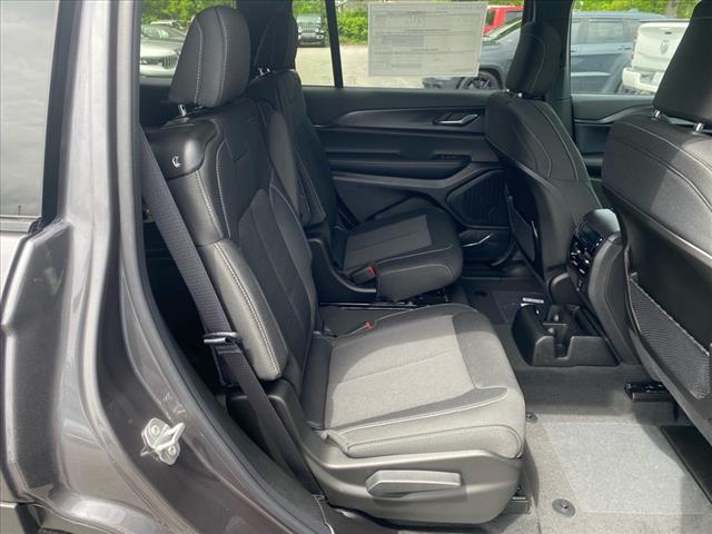 new 2025 Jeep Grand Cherokee L car, priced at $43,429