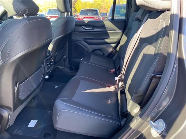 new 2025 Jeep Grand Cherokee car, priced at $41,920