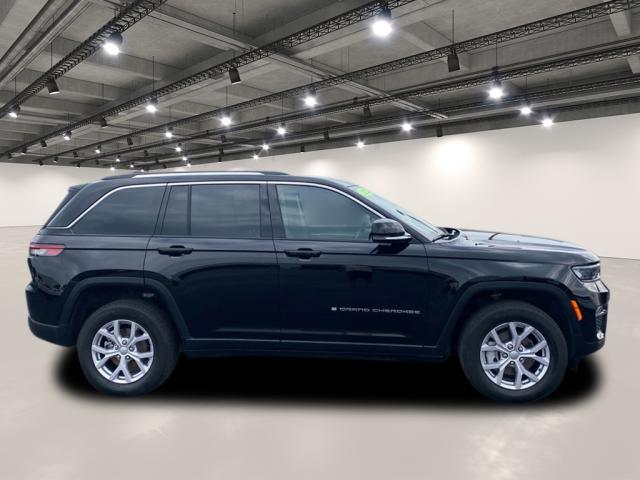 used 2022 Jeep Grand Cherokee car, priced at $34,991