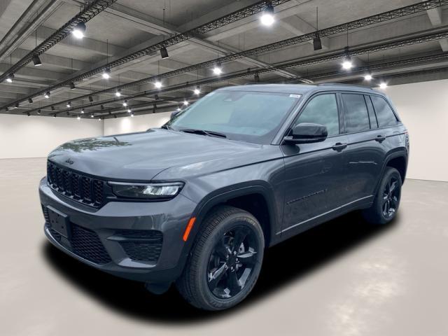 new 2025 Jeep Grand Cherokee car, priced at $44,355