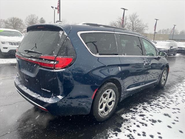 used 2023 Chrysler Pacifica car