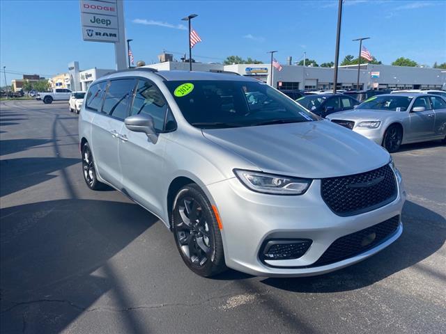 used 2022 Chrysler Pacifica car, priced at $31,991