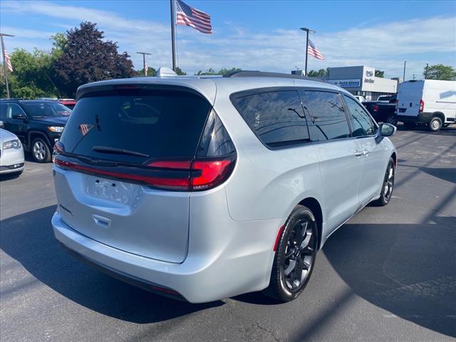 used 2022 Chrysler Pacifica car, priced at $31,991