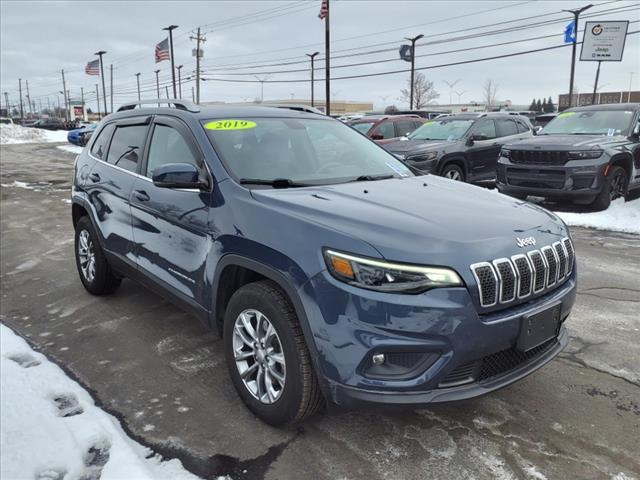 used 2019 Jeep Cherokee car, priced at $18,057