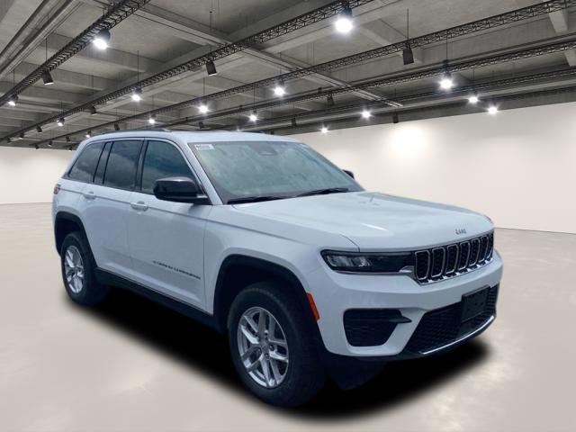 new 2025 Jeep Grand Cherokee car, priced at $43,575