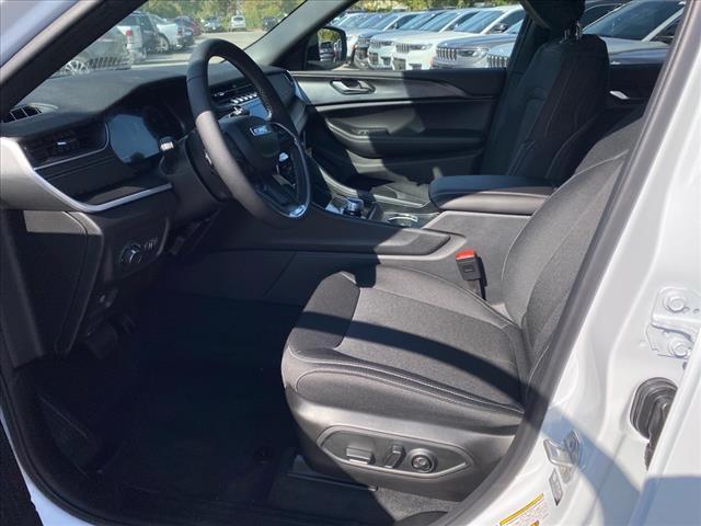 new 2025 Jeep Grand Cherokee L car, priced at $42,825