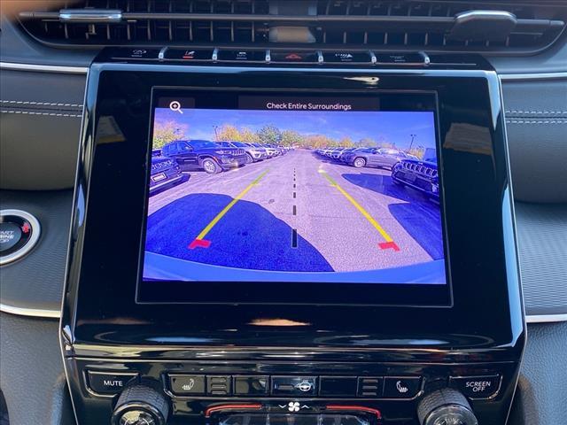 new 2025 Jeep Grand Cherokee car, priced at $41,325