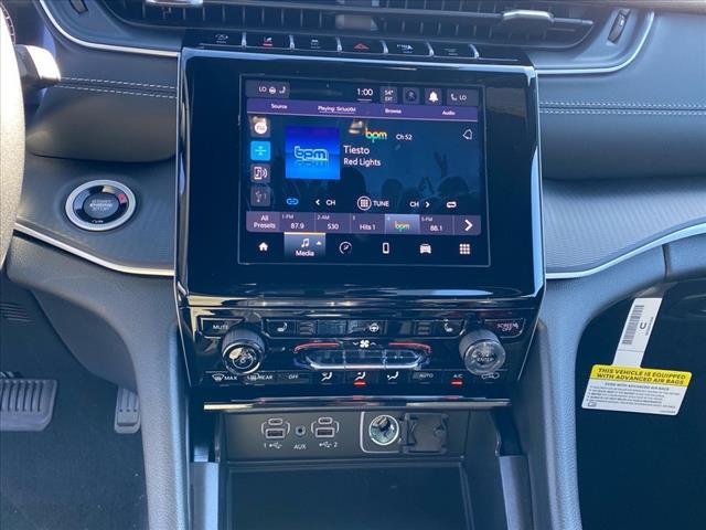 new 2025 Jeep Grand Cherokee car, priced at $41,325