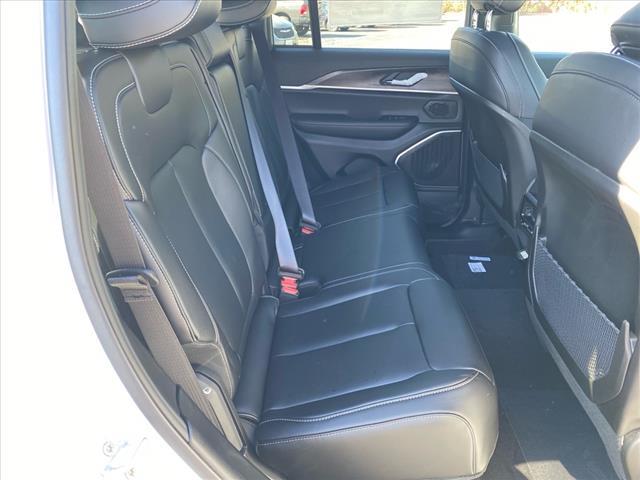 new 2025 Jeep Grand Cherokee car, priced at $51,565