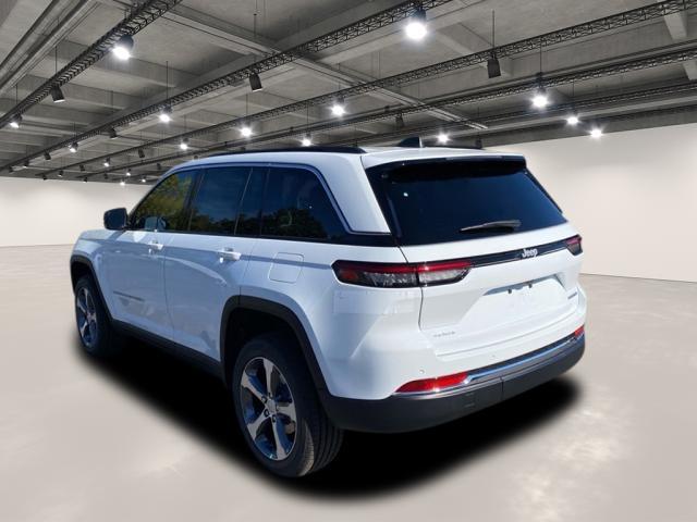 new 2025 Jeep Grand Cherokee car, priced at $51,565
