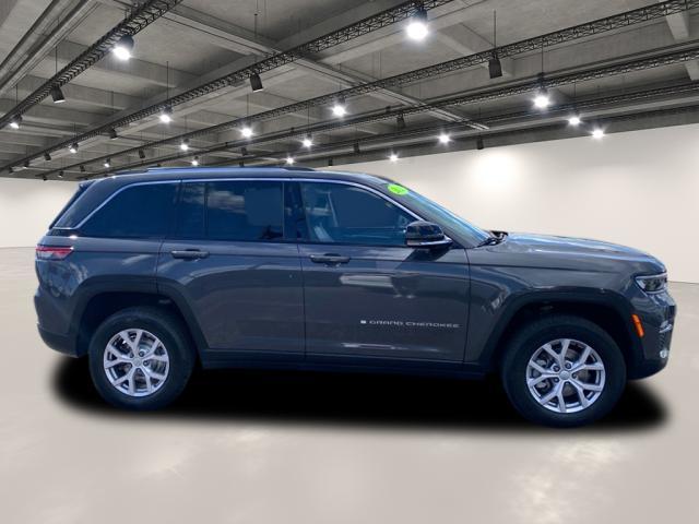 used 2022 Jeep Grand Cherokee car, priced at $33,991