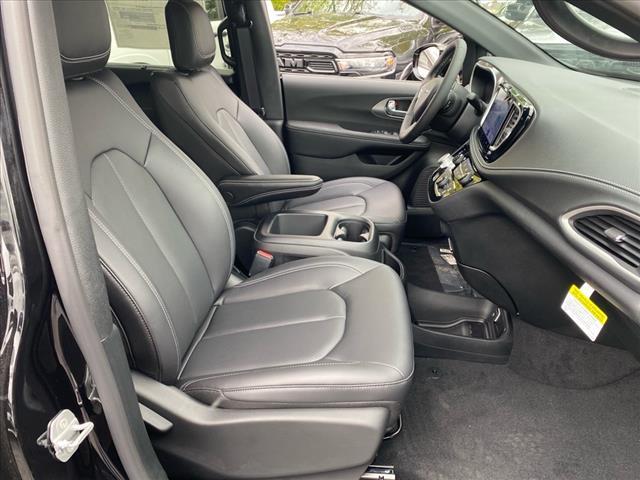 new 2026 Chrysler Pacifica car, priced at $46,210