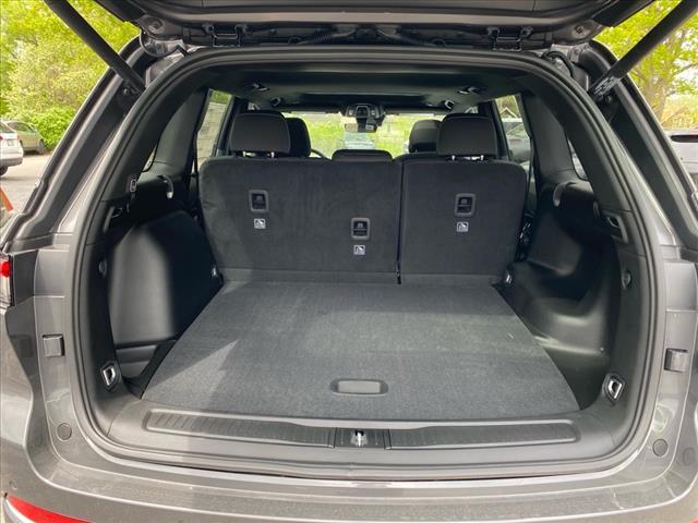 new 2025 Jeep Grand Cherokee car, priced at $44,170