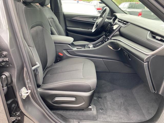 new 2025 Jeep Grand Cherokee car, priced at $44,170