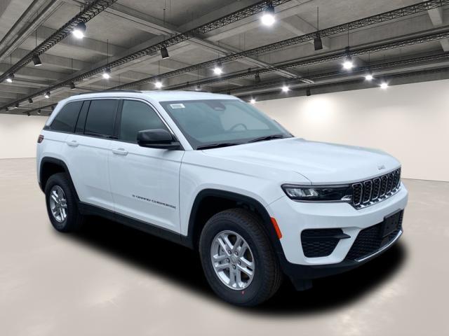 new 2025 Jeep Grand Cherokee car, priced at $38,648