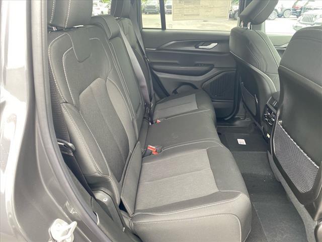 new 2025 Jeep Grand Cherokee car, priced at $41,782