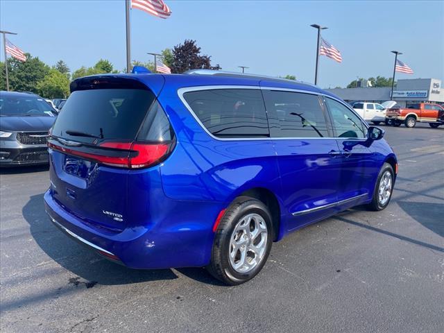 used 2021 Chrysler Pacifica car, priced at $35,491