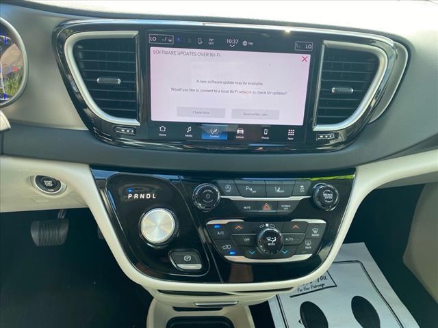 used 2023 Chrysler Pacifica car, priced at $28,711