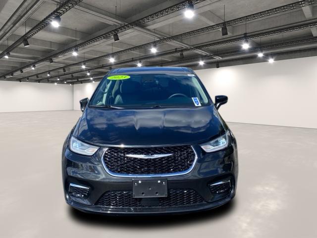 used 2023 Chrysler Pacifica car, priced at $28,711