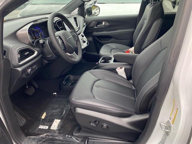 new 2026 Chrysler Pacifica car, priced at $48,785