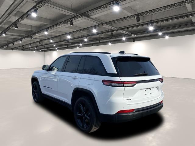 used 2023 Jeep Grand Cherokee car, priced at $34,331