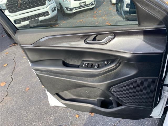 used 2023 Jeep Grand Cherokee car, priced at $34,331