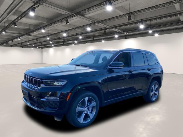 new 2025 Jeep Grand Cherokee car, priced at $55,085