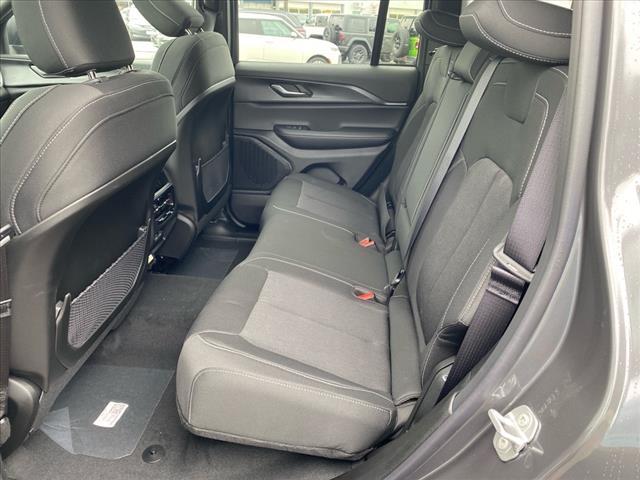 new 2025 Jeep Grand Cherokee car, priced at $41,772