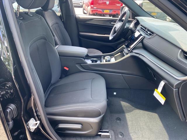 new 2025 Jeep Grand Cherokee L car, priced at $43,429