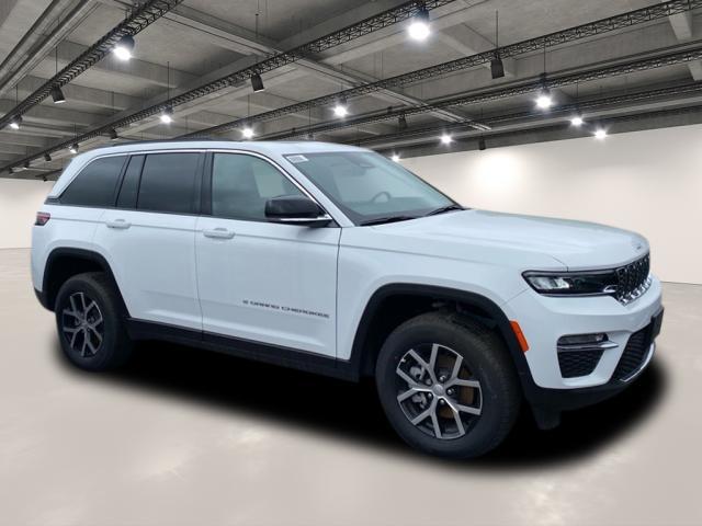 new 2025 Jeep Grand Cherokee car, priced at $46,601