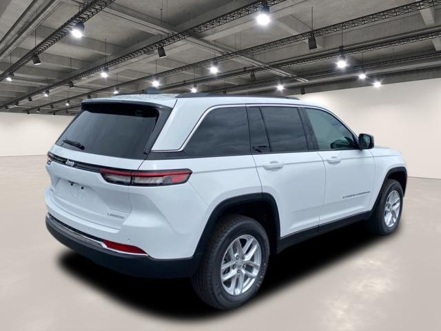 new 2025 Jeep Grand Cherokee car, priced at $43,575