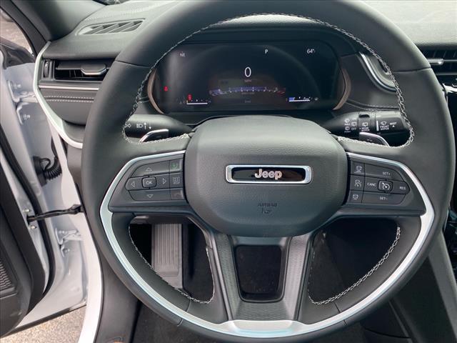 new 2025 Jeep Grand Cherokee car, priced at $43,575