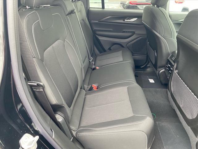 new 2025 Jeep Grand Cherokee car, priced at $41,920