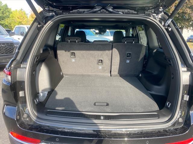 new 2025 Jeep Grand Cherokee car, priced at $42,345