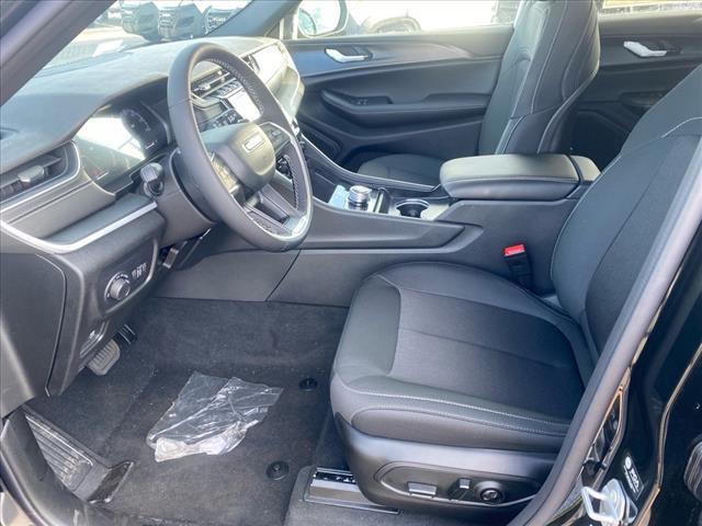 new 2025 Jeep Grand Cherokee car, priced at $42,345