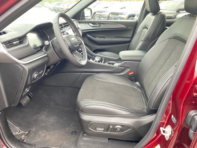 new 2025 Jeep Grand Cherokee car, priced at $45,155