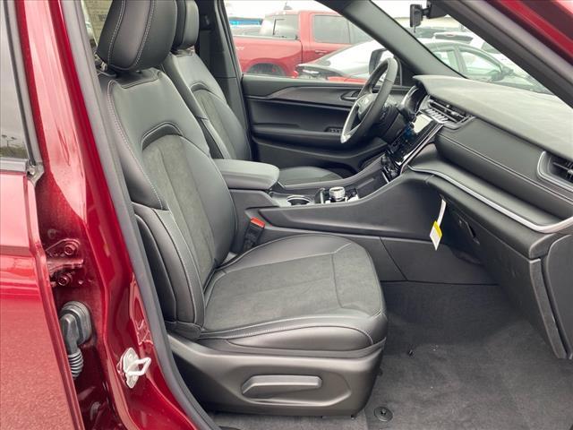 new 2025 Jeep Grand Cherokee car, priced at $45,155
