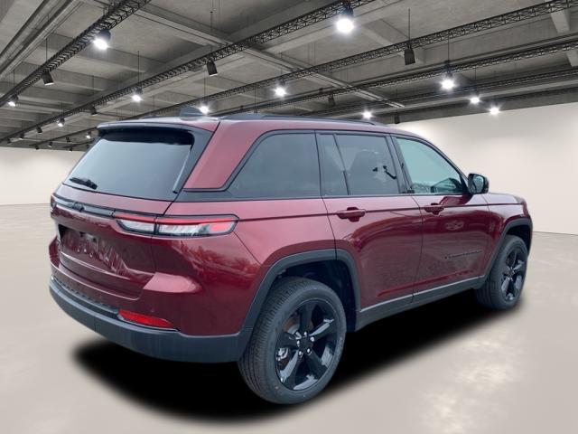 new 2025 Jeep Grand Cherokee car, priced at $45,155