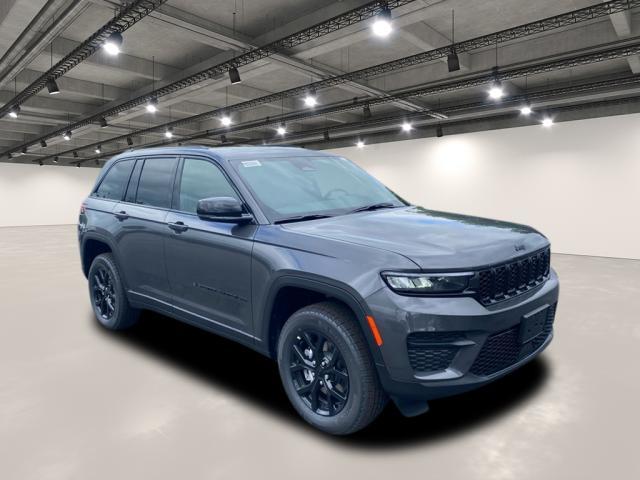 new 2025 Jeep Grand Cherokee car, priced at $42,699