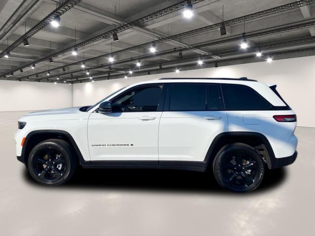 used 2024 Jeep Grand Cherokee car, priced at $36,991