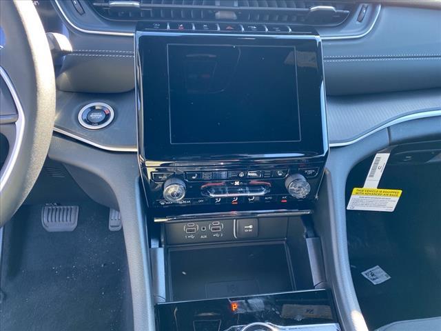 new 2025 Jeep Grand Cherokee car, priced at $42,345