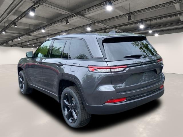 new 2025 Jeep Grand Cherokee car, priced at $48,375